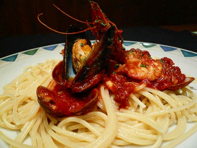 飲食　イタリアン　トマトソース